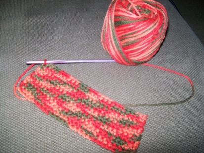 Starting the base of the dyed basket